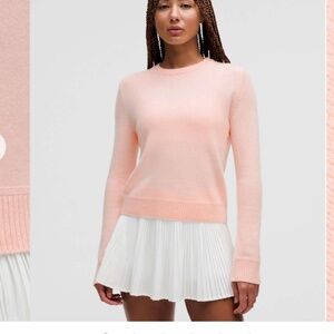 Lululemon Cashmere crewneck sweater size Medium